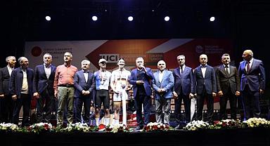 Spor Bakanı Bak, Uluslararası Mollaköy Kano Kürek Parkuru, Su Parkı ve Millet Bahçesi Projesi müjdesini verdi.