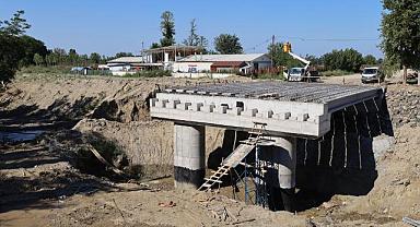 2 İlçe Ve 20 Mahalleyi Bağlayan Köprü Yükseliyor