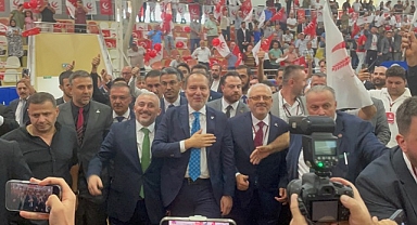 HENDEK'TE BAŞKAN ERBAKAN SLOGANLARI ATILDI!