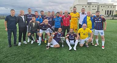 KUPA CANAVARI HENDEK VETERANLAR KUPAYA DOYMUYOR!