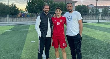 Yenimahallespor’un genç yeteneği Düzcespor’a transfer oldu