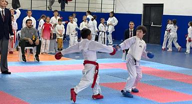 AMATÖR SPORUN YILDIZI KARATE PAMUKOVA’DA KARATE ŞÖLENİ