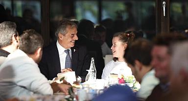 Başkan Alemdar, Beyaz Baston Günü’nde Görme Engellilerle Buluştu