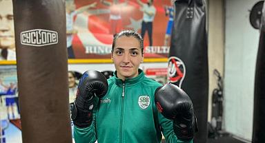 Büyükşehir’in Boks Sporcusu Ece Asude’ye Gururlandıran Davet