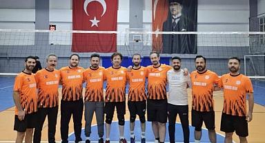 Hendek İlçe Milli Eğitim Voleybol Kulübü Finalde