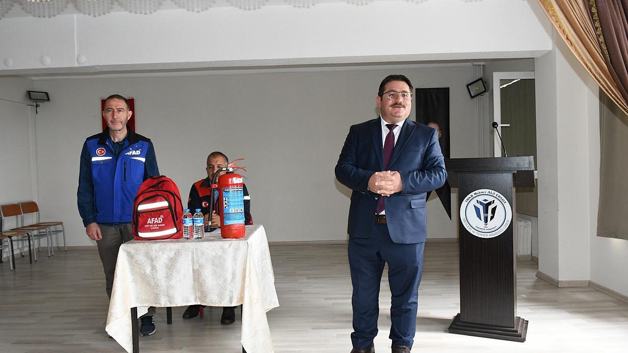 “Özel Gereksinimli Öğrenciler İçin Afet Bilinci ve Farkındalık Yolculuğu: Güvenli Gelecek, Yeşil Vatan” Projesi Başladı