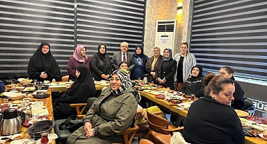 Yeniden Refah Partisi Kadın Kolları, kahvaltıda buluştu