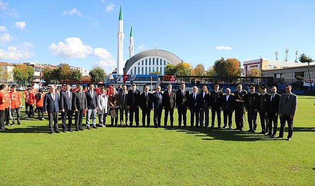 Yıllar sonra Cumhuriyet Bayramını Atatürk Stadyumunda kutladık