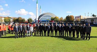 Yıllar sonra Cumhuriyet Bayramını Atatürk Stadyumunda kutladık