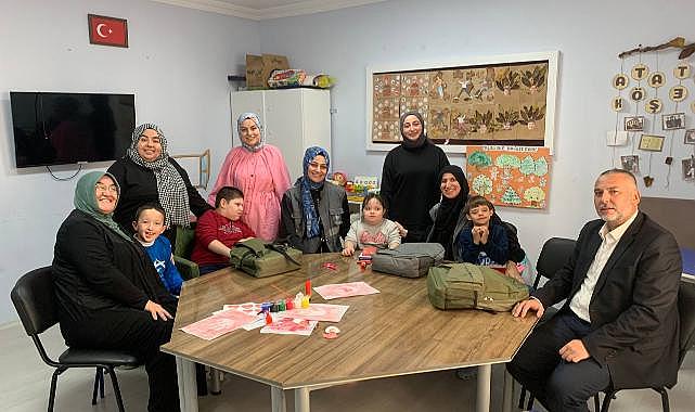 Büyükşehir’den Pamukova’da Özel Öğrencilere Anlamlı Ziyaret