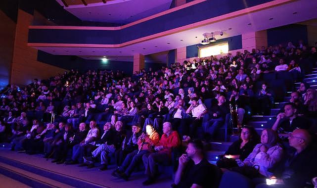 Deli İbram Divanı Oyunu Yoğun İlgiyle Sahnelendi