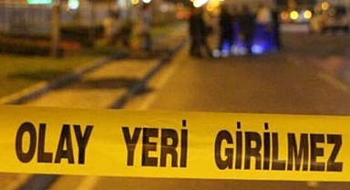 ESKİ MUHTAR EVİNİ ATEŞE VERDİ!