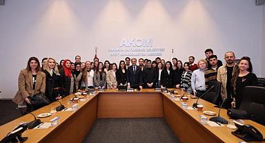 Başkan Alemdar 17 Ülkeden Gençleri Ağırladı