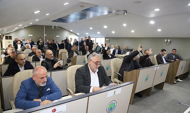 BAŞKAN PÜSKÜLLÜ MECLİSTE RED ŞOKU YAŞADI!