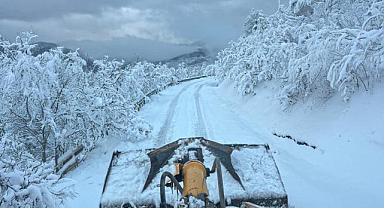 Büyükşehir’den Güncel Kar Raporu: 31 Yol Açıldı, 4’ünde Çalışma Sürüyor