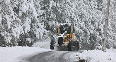 Büyükşehir yüksek kesimlerde kar yağışına karşı teyakkuza geçti