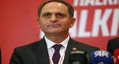 ECEVİT KELEŞ: “EMEKLİLERİN YAŞADIĞI SIKINTILARI GÖRMEZDEN GELEMEYİZ”...