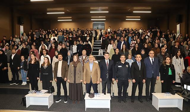 “FARKLI OLMAK NORMALDİR” ADLI SÖYLEŞİYE YOĞUN İLGİ