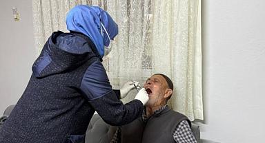 Karadere Mahallesi’nde Evde Ağız ve Diş Sağlığı Hizmeti Örnek Oldu