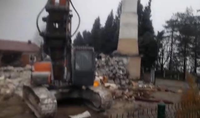 SÜMBÜLLÜ MAHALLESİ YEŞİLLER CAMİİ YIKILDI