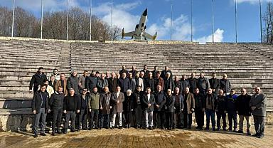 BAYRAKTEPEDE KIRSAL MAHALLE TOPLANTISI