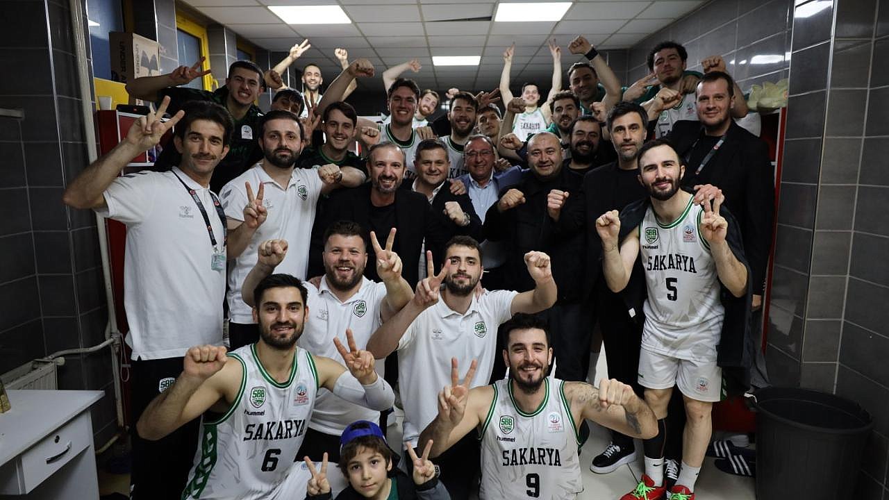 Büyükşehir Basketbol’dan 12’de 12