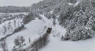 Büyükşehir Duraksız Kar Mesaisiyle Grup Yollarının Tamamını Ulaşıma Açtı