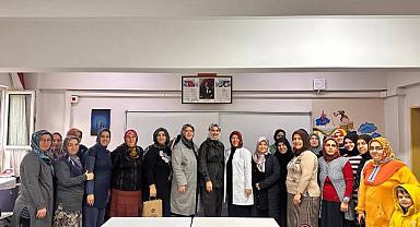 Büyükşehir’in Uzmanları Kırsalda “Kadın Kadına” Projesi İçin Sahaya İndi