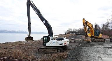 Sapanca Gölü Kıyılarındaki Kaçak Yapılar Kaldırılıyor