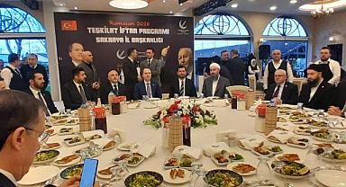 Fatih Erbakan Sakarya'da Milli Görüşçülerle iftarda buluştu