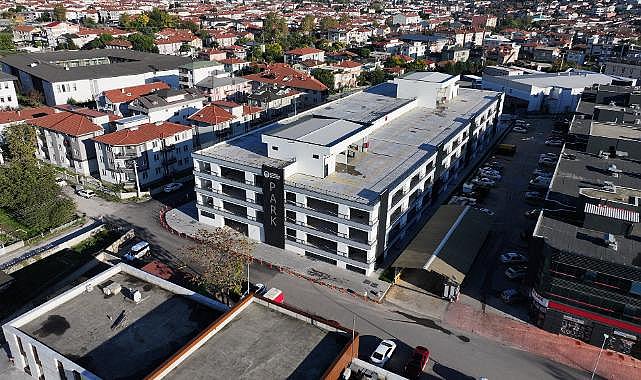 Hastaneler Kampüsü’ndeki Kronik Soruna ‘Katlı Otopark’ Çözümü: Teknolojiyle Donatıldı, Vatandaşa İlaç Oldu…