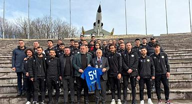 HENDEKSPOR YÖNETİMİ MİLLETVEKİLİ İNCİ'YE ŞÜKRANLARINI SUNDU