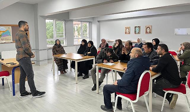 Kaynarca İmam Hatip’te Veli Akademisi Eğitimi