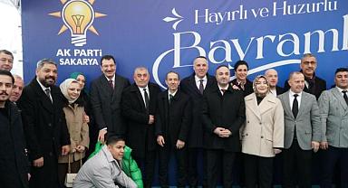 AK Parti Sakarya Teşkilatı Bayramlaşma Programında Bir Araya Geldi