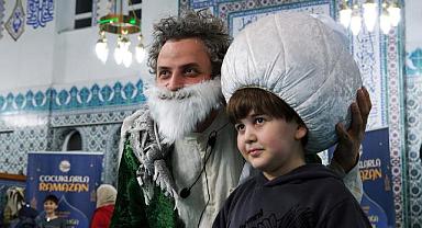 Büyükşehir 16 İlçede 6 Bin Çocuğu Ramazan Sevinciyle Buluşturdu