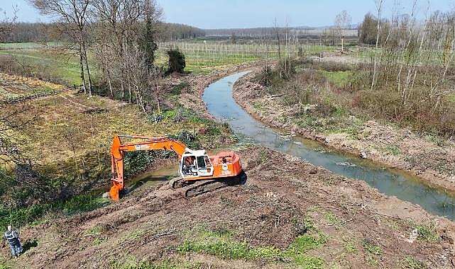 Büyükşehir, 16 İlçede Kapsamlı Drenaj Ve Kanal Temizliği Başlattı