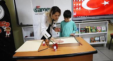 Büyükşehir Öğrencilerle Milli Marşı Andı