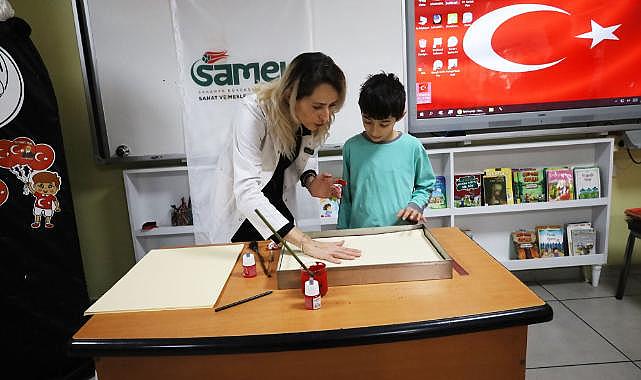 Büyükşehir Öğrencilerle Milli Marşı Andı