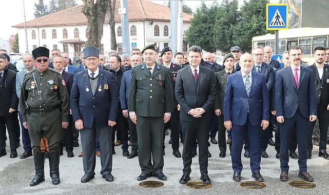 ÇANAKKALE ZAFERİNİN 111. YIL DÖNÜMÜ HENDEK’TE BİR DİZİ PROGRAMLA KUTLANDI