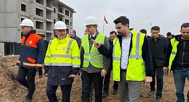 İKBALİYE MAHALLESİ’NDE TOKİ KONUTLARI YÜKSELİYOR