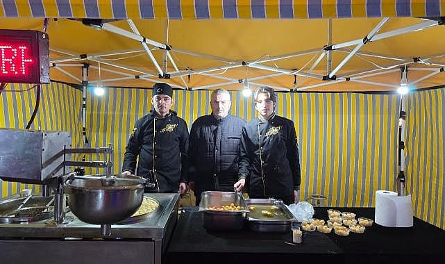 MERHUM EKREM GÜLER HOCANIN ANISINA KADİR GECESİNDE LOKMA DAĞITILDI