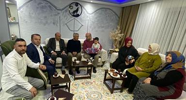 MHP İl Başkanı Oğuz Alkaş’tan Adapazarı’nda Anlamlı Ramazan Mesaisi Şehit Emanetinden Dava Çınarlarına Vefa Ziyaretleri.