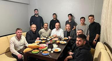 MHP Sakarya İl Başkanı Oğuz Alkaş’ın Serdivan’da Öğrenci Evi Ziyareti Ve Sahur Programı