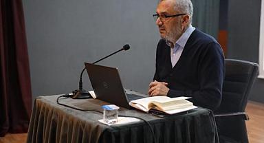 Akademi’de İlk Ders Mesnevi: “Kendini Bilmenin Rehberi”