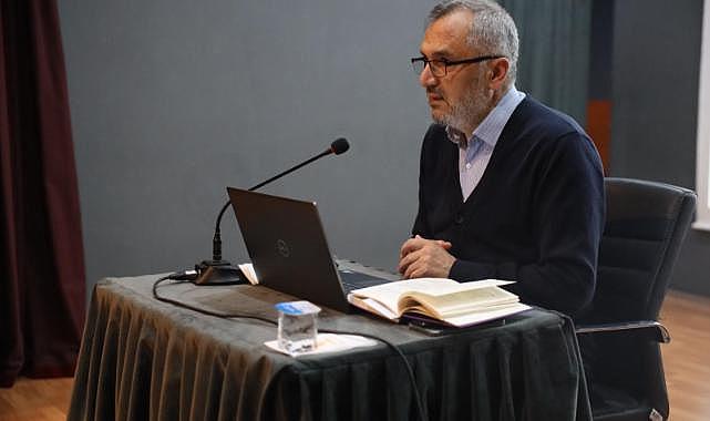 Akademi’de İlk Ders Mesnevi: “Kendini Bilmenin Rehberi”