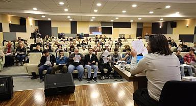 Büyükşehir Akademi’de Doyumsuz Bir Manevi Yolculuk