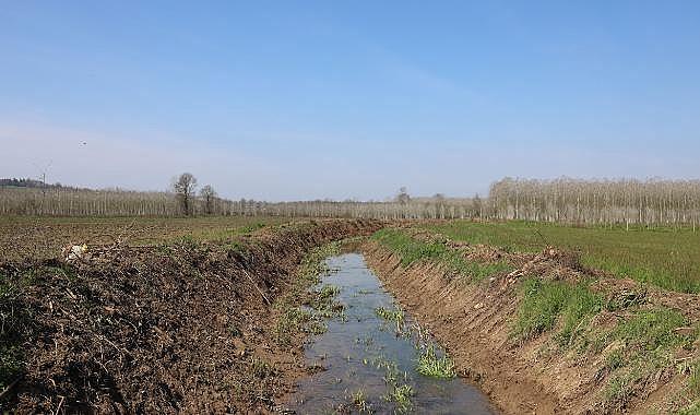 Büyükşehir’den tarıma can suyu: Çiftçinin yüzü gülüyor