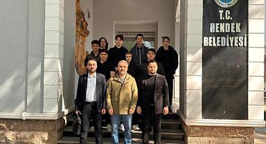 GELECEĞİN BİLİŞİMCİLERİNDEN HENDEK BELEDİYESİNE ZİYARET