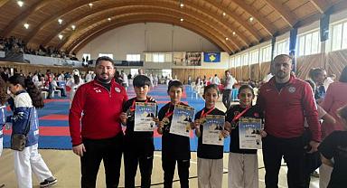 HENDEK OLİMPİK SPOR KULÜBÜNDEN AÇIKLAMA:ŞAMPİYONLAR MADALYALARI TOPLADI.