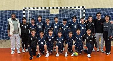 Hendek Şehit Mahmutbey Ortaokulu durdurulamıyor!